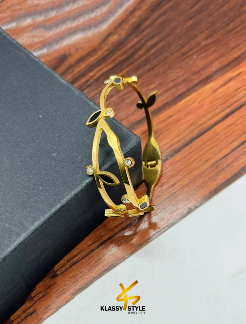 Nazaara Gold - Bangles Scenery/View – elegant style